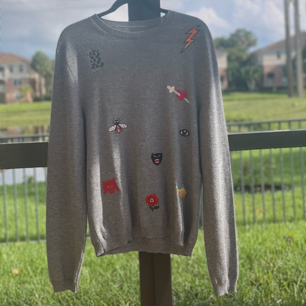 Gray Crewneck Sweater with Embroidered Patch Accents
